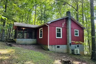 319 Walnut Hills Cir, Crumpler, NC 28617 - Photo 17