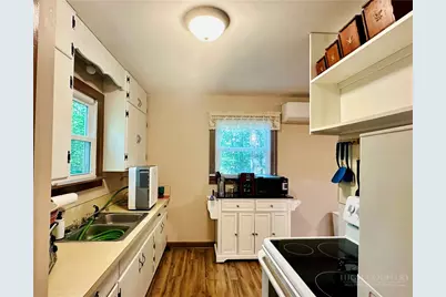 319 Walnut Hills Circle, Crumpler, NC 28617 - Photo 7
