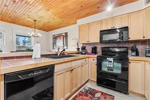 301 Pinnacle Inn Rd, Beech Mountain, NC 28604 - Photo 11