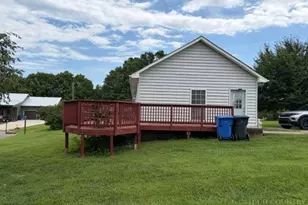 104 Blairfield Ct, North Wilkesboro, NC 28659 - Photo 3