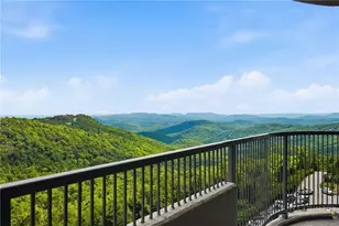 303 Sugar Top Dr, Sugar Mountain, NC 28604 - Photo 3