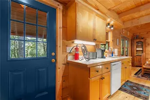 564 Timberlakes Dr, Todd, NC 28684 - Photo 15