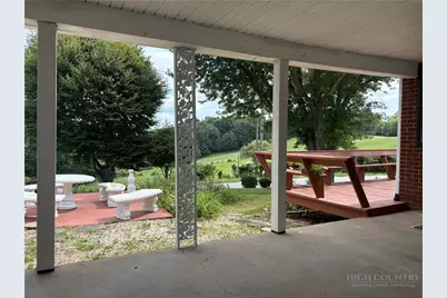32 Reid Street, Sparta, NC 28675 - Photo 3