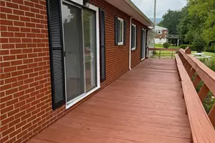 32 Reid St, Sparta, NC 28675 - Photo 5