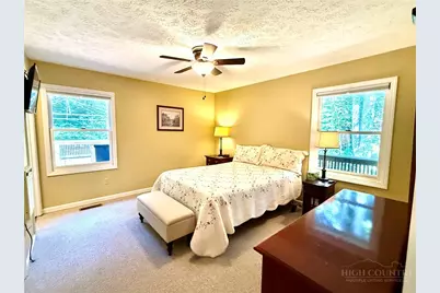 310 Country Lane, Newland, NC 28657 - Photo 11