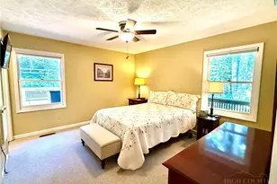 310 Country Ln, Newland, NC 28657 - Photo 11