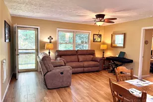 310 Country Ln, Newland, NC 28657 - Photo 5