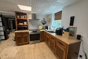 447 Oakwood Rd, West Jefferson, NC 28694 - Photo 5