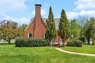 306 Wilton Ave, West Jefferson, NC 28694 - Photo 3