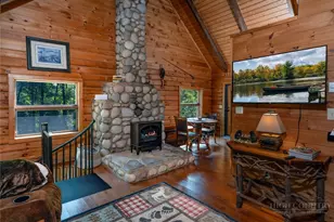 3925 Blackberry Crest Ln, Lenoir, NC 28645 - Photo 7