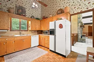 2472 Flat Top Rd, Blowing Rock, NC 28605 - Photo 15