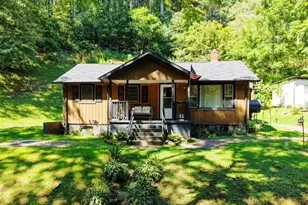 1115 Little Helton Rd, Grassy Creek, NC 28631 - Photo 1
