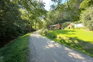 1115 Little Helton, Grassy Creek, NC 28631 - Photo 13