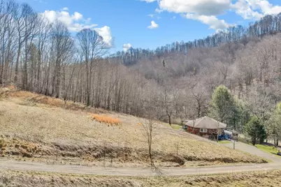 124 Bubbling Brook, Zionville, NC 28698 - Photo 11