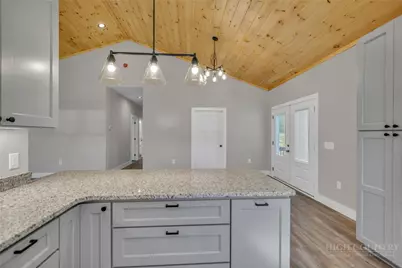 102 Faw Roland, Jefferson, NC 28640 - Photo 19