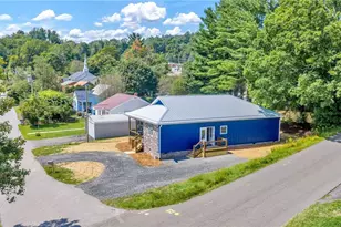 102 Faw Roland, Jefferson, NC 28640 - Photo 5