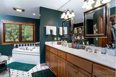 225 Isle Of Skye, Banner Elk, NC 28604 - Photo 27