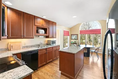 117 Sorrento Park Drive, Blowing Rock, NC 28605 - Photo 13