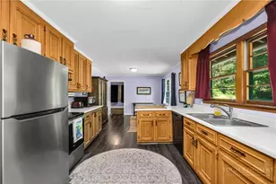 1446 Deacon Rd, Grassy Creek, NC 28631 - Photo 9