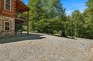 689 Sugar Mountain Dr, Sugar Mountain, NC 28604 - Photo 41