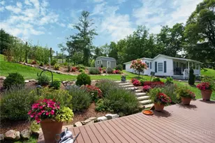 590 Cranberry St, Newland, NC 28657 - Photo 29