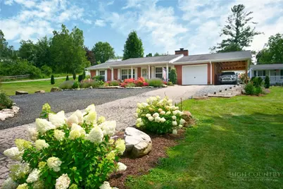 590 Cranberry Street, Newland, NC 28657 - Photo 3