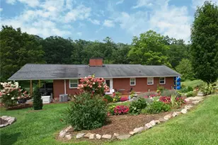 590 Cranberry St, Newland, NC 28657 - Photo 39