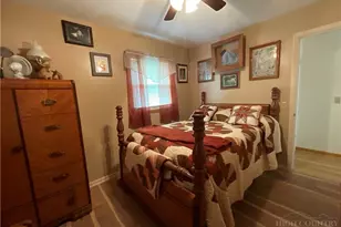 6627 Glade Valley Rd, Ennice, NC 28623 - Photo 31