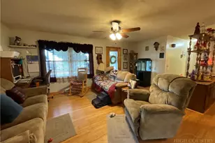 6627 Glade Valley Rd, Ennice, NC 28623 - Photo 11