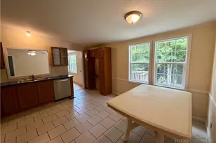 214 Thompson Hollow Rd, Vilas, NC 28692 - Photo 5