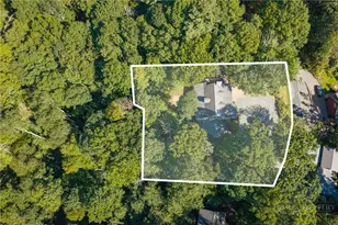 915 Balsam Dr, Newland, NC 28657 - Photo 3