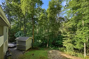 915 Balsam Dr, Newland, NC 28657 - Photo 15