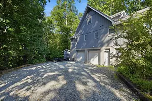 915 Balsam Dr, Newland, NC 28657 - Photo 11