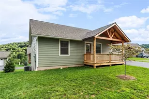 186 Carson Ct, Boone, NC 28607 - Photo 3