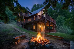 568 Deer Run Rd, Purlear, NC 28665 - Photo 3