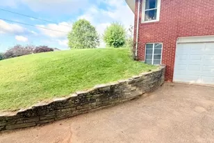 102 Knollview Dr, Jefferson, NC 28640 - Photo 25