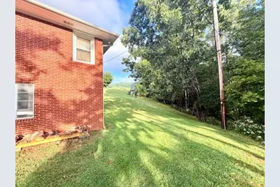 102 Knollview Drive, Jefferson, NC 28640 - Photo 3