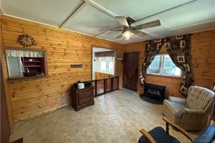 184 Trillium Rd, Newland, NC 28657 - Photo 7