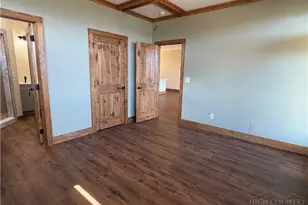 156 Crescent Ln, Sugar Mountain, NC 28604 - Photo 11