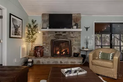 510 W Laurel Circle, Deep Gap, NC 28618 - Photo 7