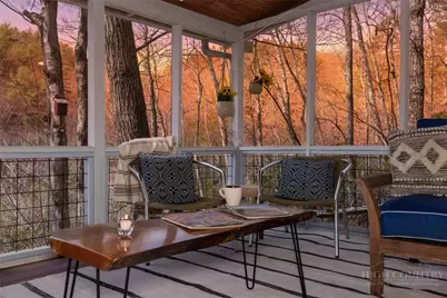510 W Laurel Circle, Deep Gap, NC 28618 - Photo 5