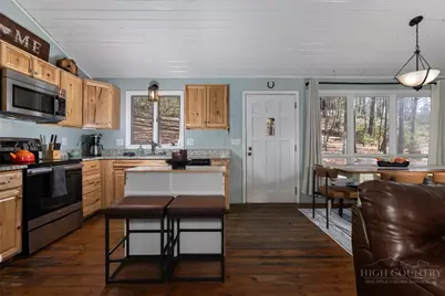 510 W Laurel Circle, Deep Gap, NC 28618 - Photo 11