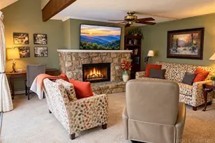 149 Slope View Rd, Sugar Mountain, NC 28604 - Photo 3