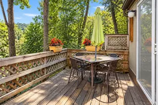 149 Slope View Rd, Sugar Mountain, NC 28604 - Photo 11