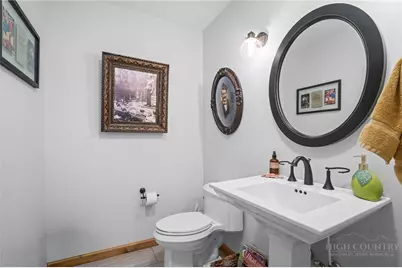 752 James Street, Fleetwood, NC 28626 - Photo 5