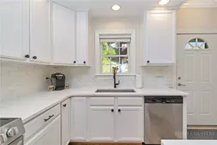 3441 S Beech Mountain Pkwy, Beech Mountain, NC 28604 - Photo 9