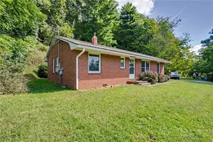 632 Queen St, Boone, NC 28607 - Photo 3