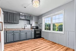 21 Front St, Sparta, NC 28675 - Photo 27
