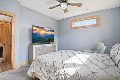 142 Crescent Lane #22-D, Sugar Mountain, NC 28604 - Photo 25