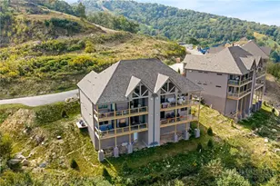 142 Crescent Ln, Sugar Mountain, NC 28604 - Photo 39